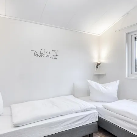 14 Am Ferienhaus